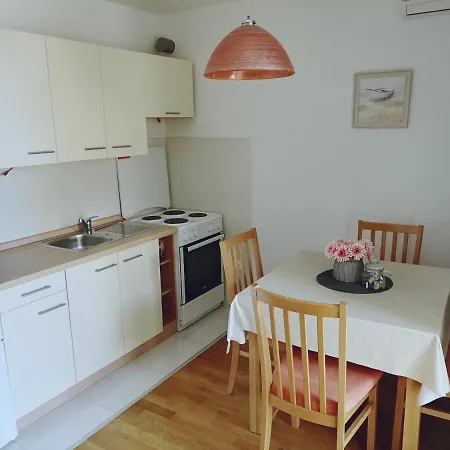 Apartment Apartment Makarska Makarska