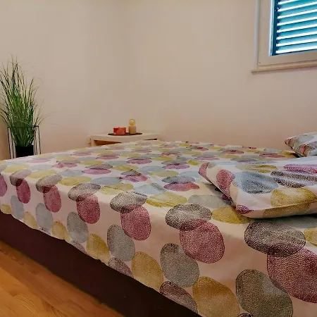 Apartment Makarska Διαμέρισμα *